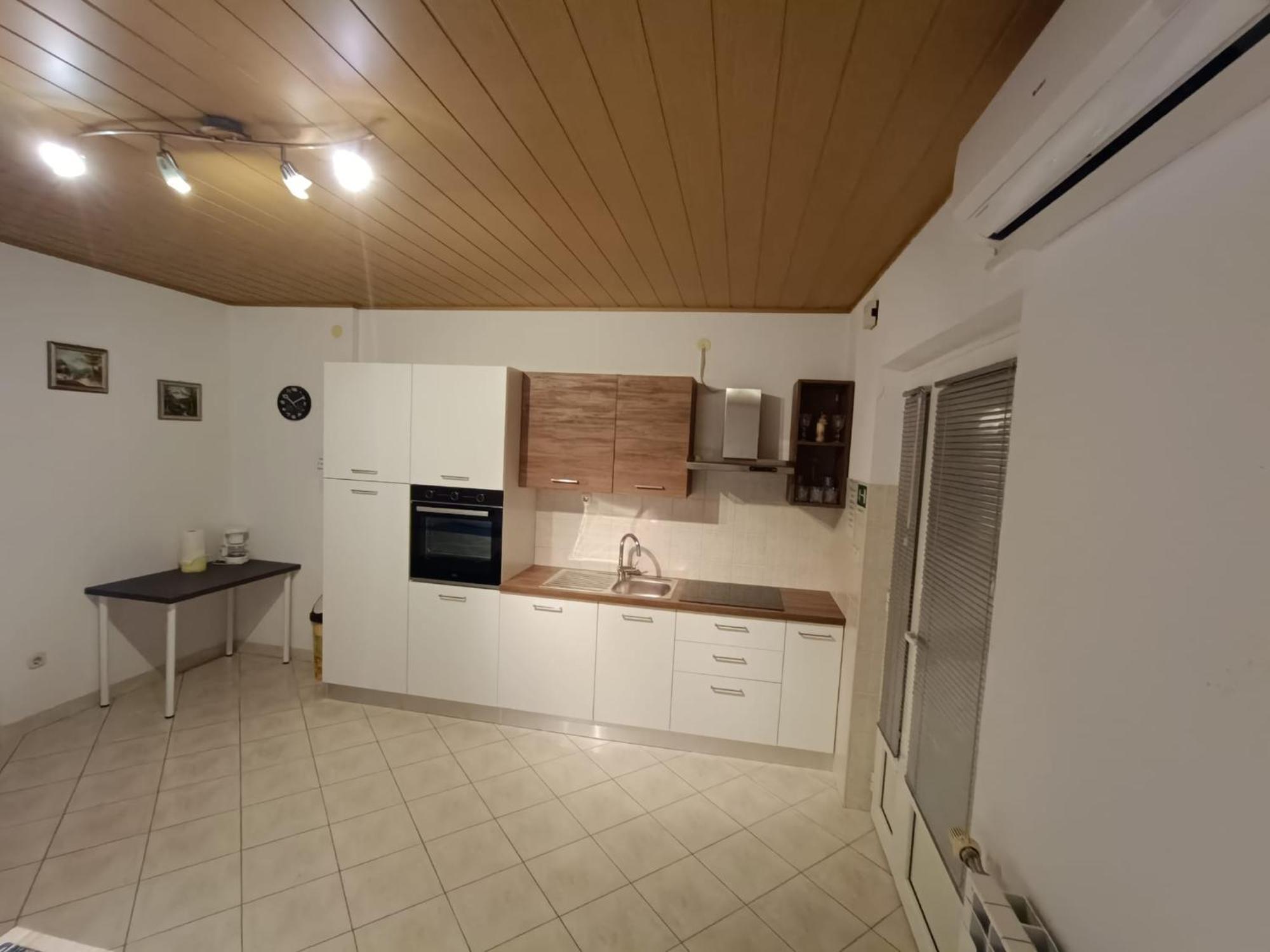 פודסטראנה Apartmani Mila מראה חיצוני תמונה
