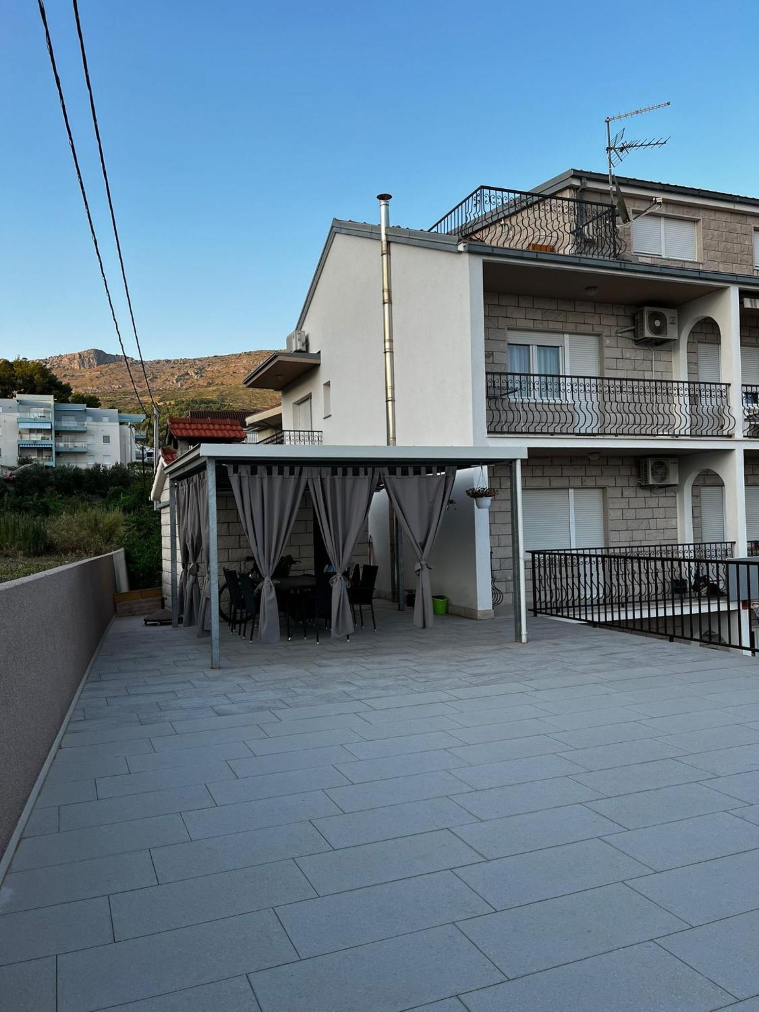 פודסטראנה Apartmani Mila מראה חיצוני תמונה