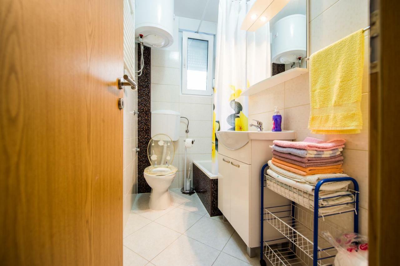 פודסטראנה Apartmani Mila מראה חיצוני תמונה