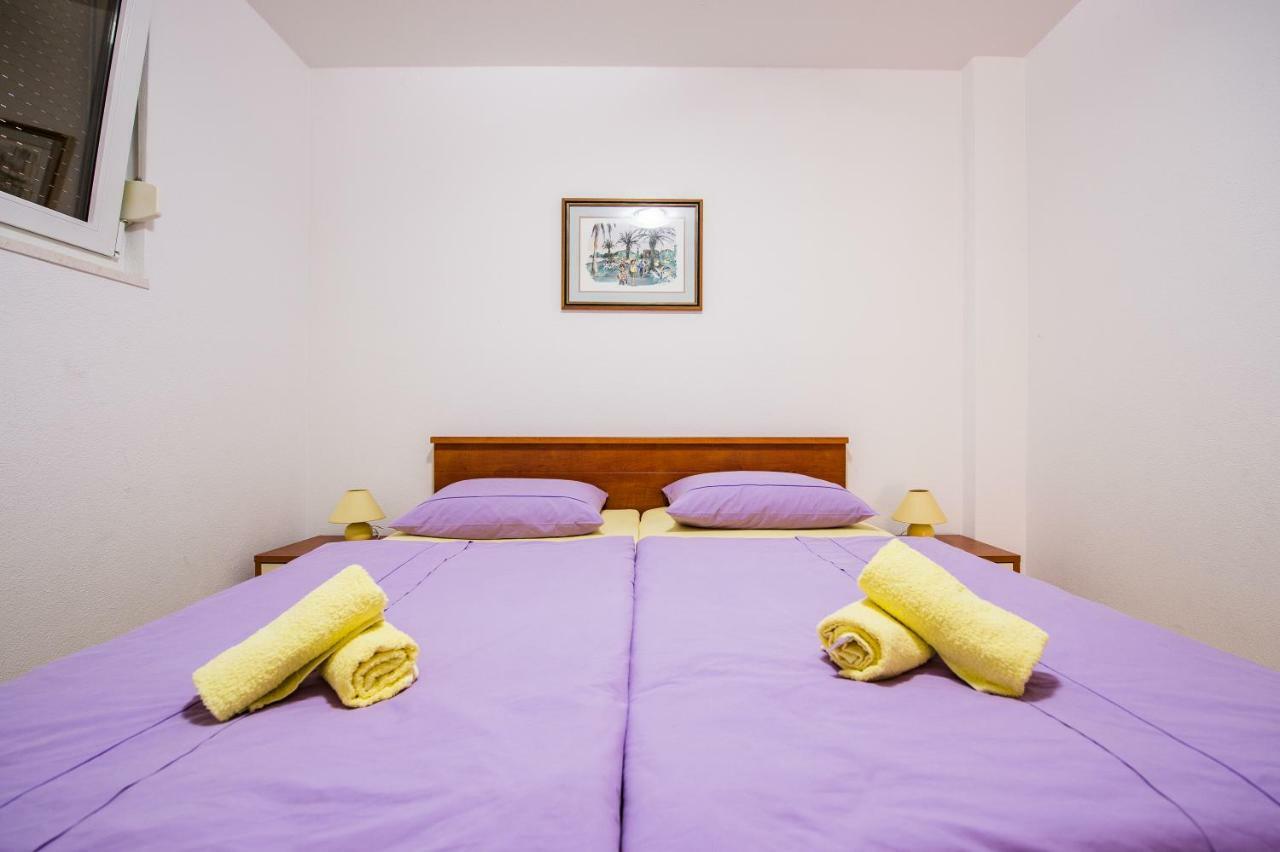 פודסטראנה Apartmani Mila מראה חיצוני תמונה